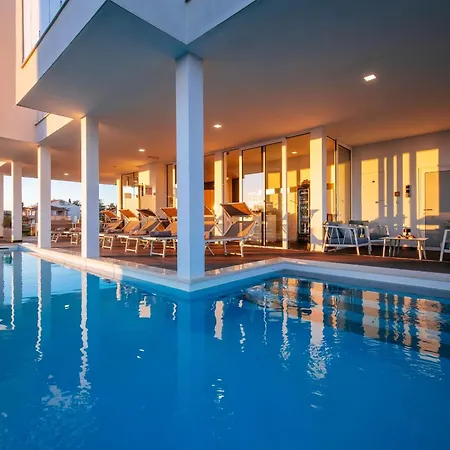 Dedaj - Delux With Sea View Pool