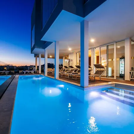 Dedaj - Delux With Sea View Pool Apartmán
