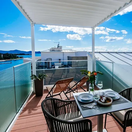 Apartament Dedaj - Delux With Sea View Pool Zadar