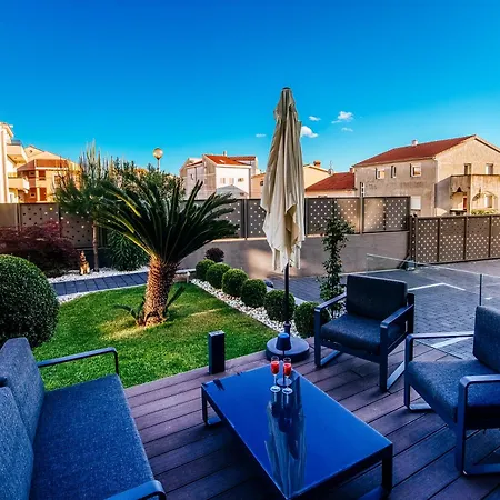 Apartament Dedaj - Delux With Sea View Pool Zadar