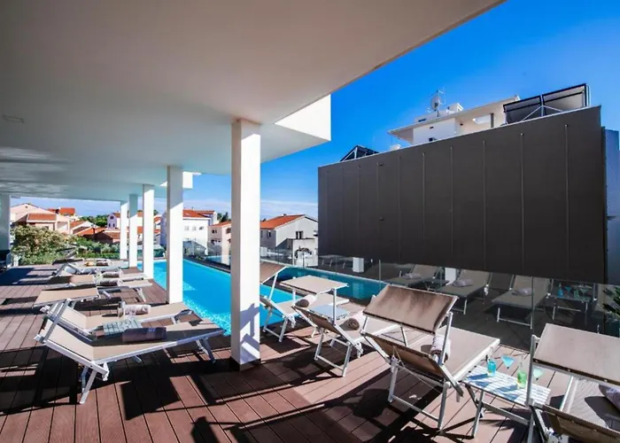 Dedaj - Delux Apartman