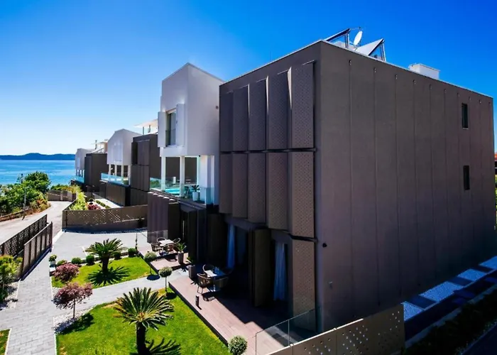 Dedaj - Delux Apartman *