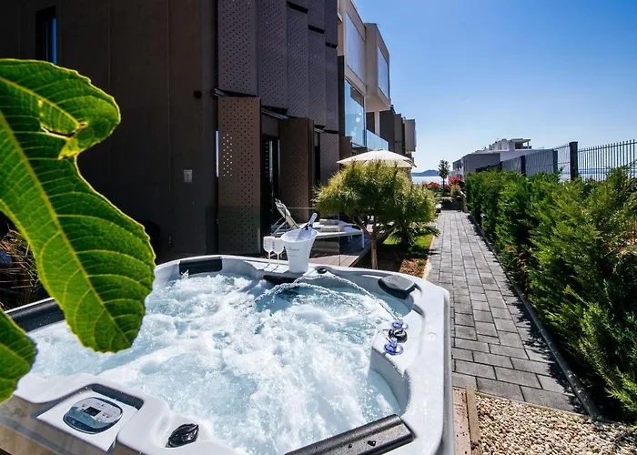 Dedaj - Delux Apartman Zára