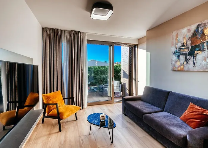 Dedaj - Delux Apartman